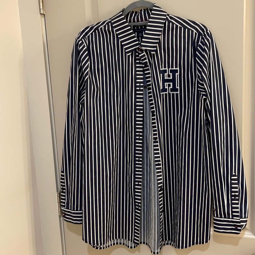 Never worn Tommy Hilfiger blouse